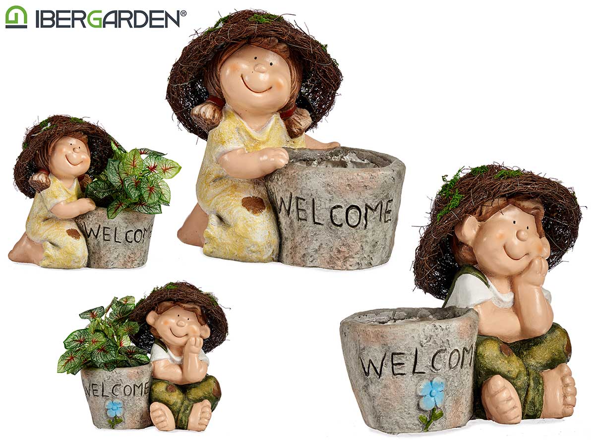 Asst 2 Polyresin Child Hat And Flowerpot Welcome