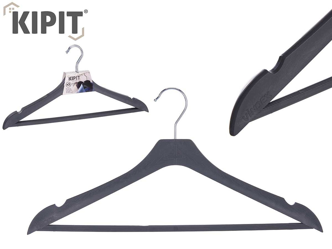 Set 3 Grey Plastic Hangers