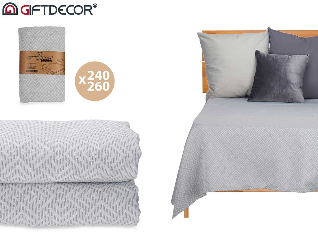 Grey Geometric Pattern Bedspread 240 x 260 cm