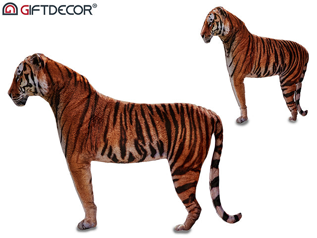 Almofada tigre prateada com 78 cm de comprimento